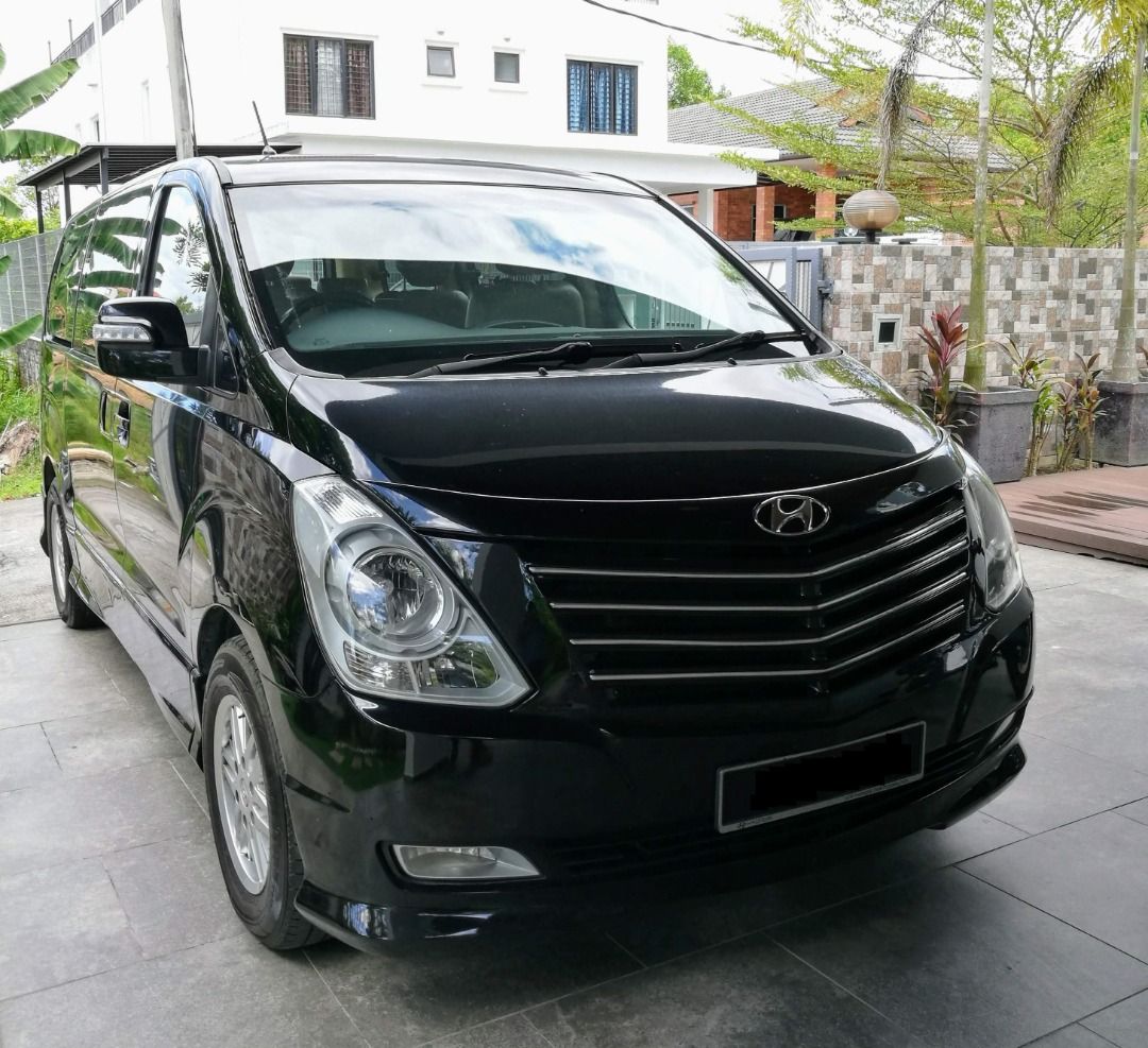 Hyundai Starex