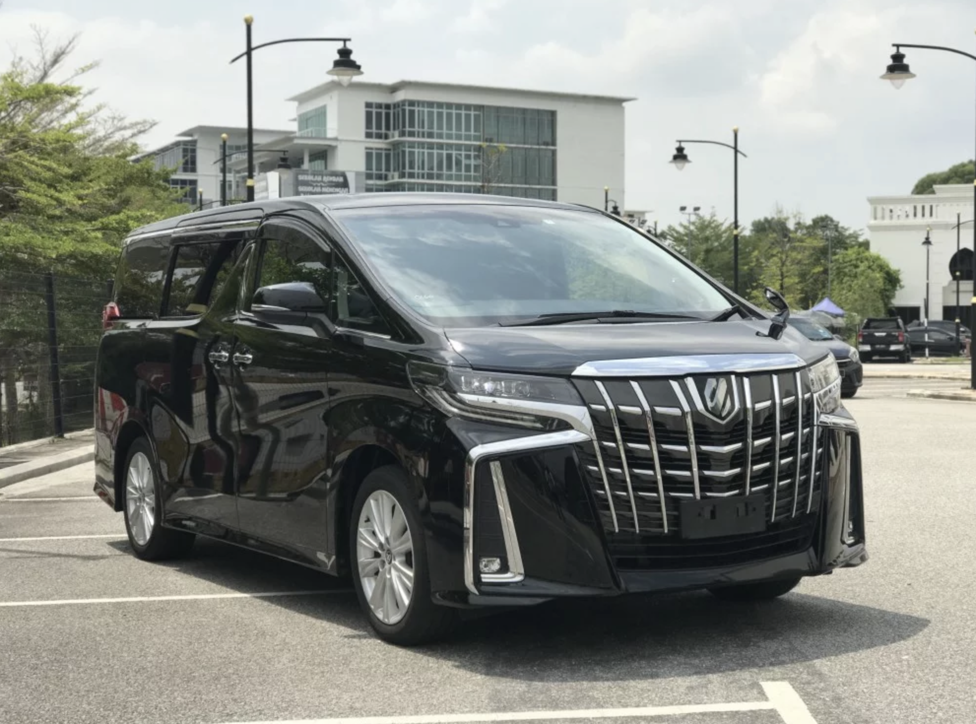Toyota Alphard S (A)
